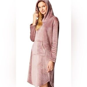 Womens soft sleep lounger one piece size s/m